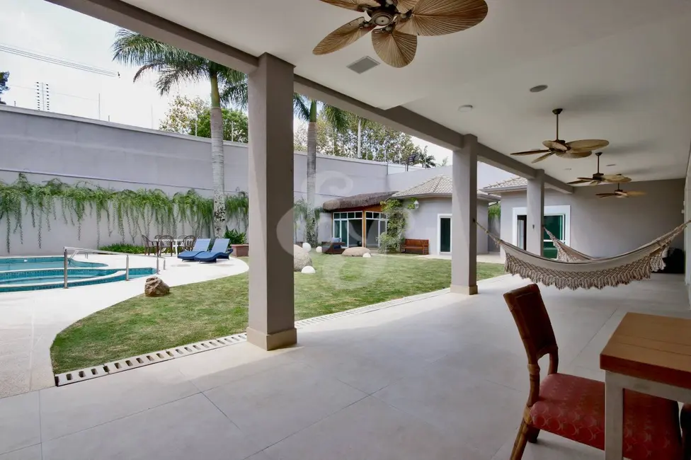 Foto 8 de Casa com 5 quartos à venda, 709m2 em Alphaville Residencial Um, Barueri - SP