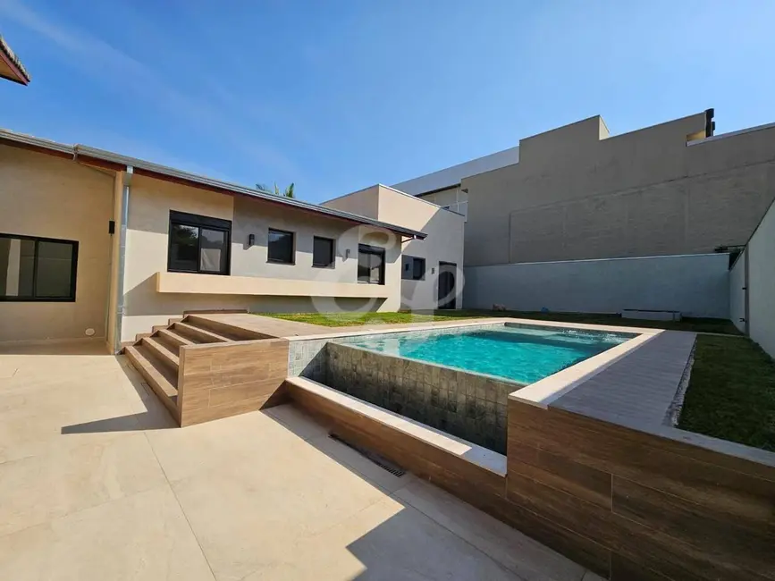 Casa com 4 quartos à venda, 363m2 em Alphaville, Santana De Parnaiba - SP - imagem 2 Foto 2 de Casa com 4 quartos à venda, 363m2 em Alphaville, Santana De Parnaiba - SP