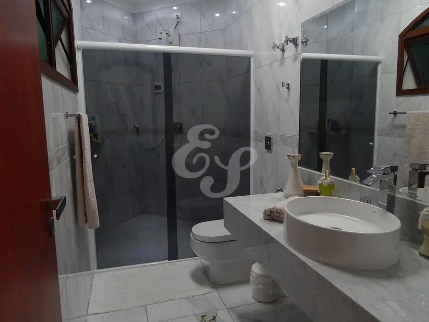 Foto 9 de Casa com 3 quartos à venda e para alugar, 480m2 em Residencial Morada dos Lagos, Barueri - SP