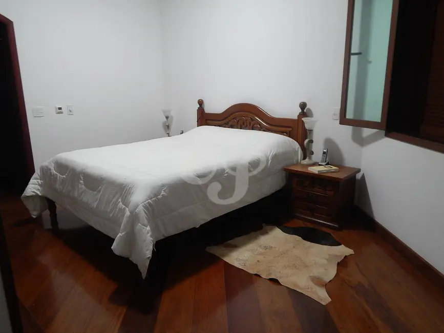 Foto 6 de Casa com 3 quartos à venda e para alugar, 480m2 em Residencial Morada dos Lagos, Barueri - SP