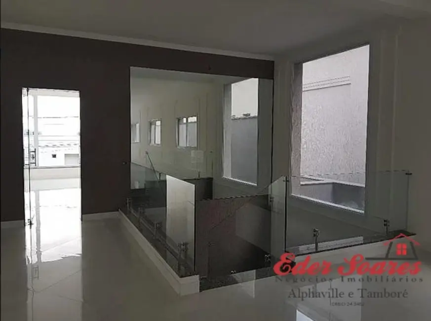 Casa com 3 quartos à venda, 303m2 em Alphaville, Santana De Parnaiba - SP - imagem 1 Foto 1 de Casa com 3 quartos à venda, 303m2 em Alphaville, Santana De Parnaiba - SP