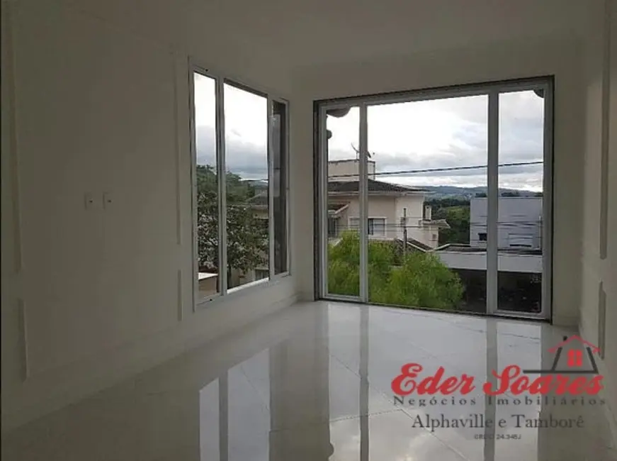 Casa com 3 quartos à venda, 303m2 em Alphaville, Santana De Parnaiba - SP - imagem 9 Foto 9 de Casa com 3 quartos à venda, 303m2 em Alphaville, Santana De Parnaiba - SP