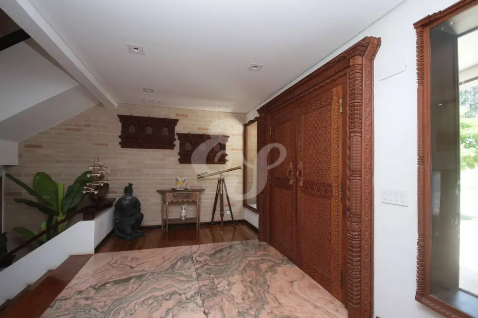 Casa com 7 quartos à venda, 1600m2 em Alphaville, Santana De Parnaiba - SP - imagem 6 Foto 6 de Casa com 7 quartos à venda, 1600m2 em Alphaville, Santana De Parnaiba - SP