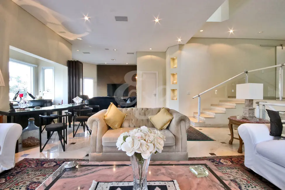 Casa com 5 quartos à venda, 450m2 em Tamboré, Santana De Parnaiba - SP - imagem 7 Foto 7 de Casa com 5 quartos à venda, 450m2 em Tamboré, Santana De Parnaiba - SP