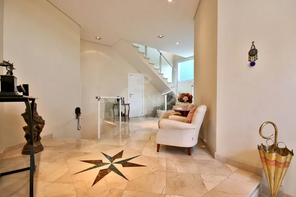 Casa com 5 quartos à venda, 450m2 em Tamboré, Santana De Parnaiba - SP - imagem 9 Foto 9 de Casa com 5 quartos à venda, 450m2 em Tamboré, Santana De Parnaiba - SP