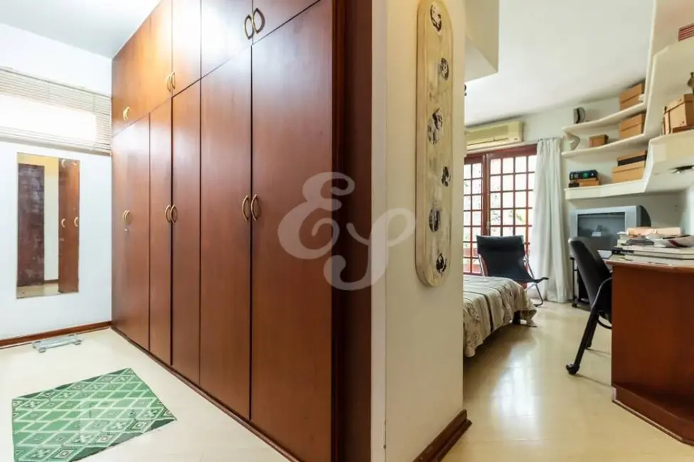 Casa com 4 quartos à venda, 420m2 em Alphaville, Santana De Parnaiba - SP - imagem 8 Foto 8 de Casa com 4 quartos à venda, 420m2 em Alphaville, Santana De Parnaiba - SP