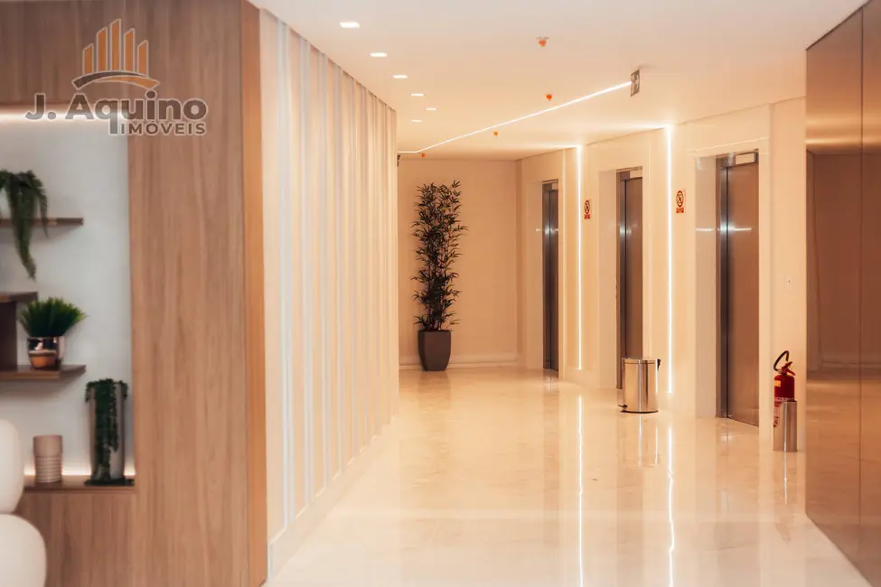 Foto 4 de Apartamento com 2 quartos à venda, 385470m2 em Praia de Iracema, Fortaleza - CE