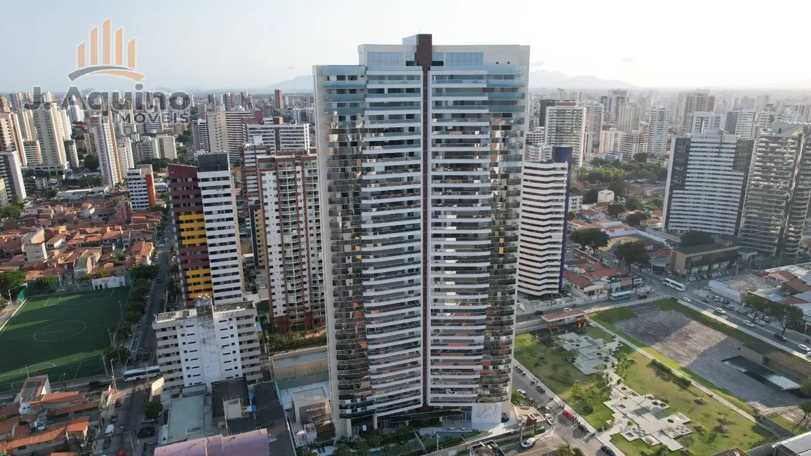 Foto 2 de Apartamento com 4 quartos à venda, 272m2 em Meireles, Fortaleza - CE