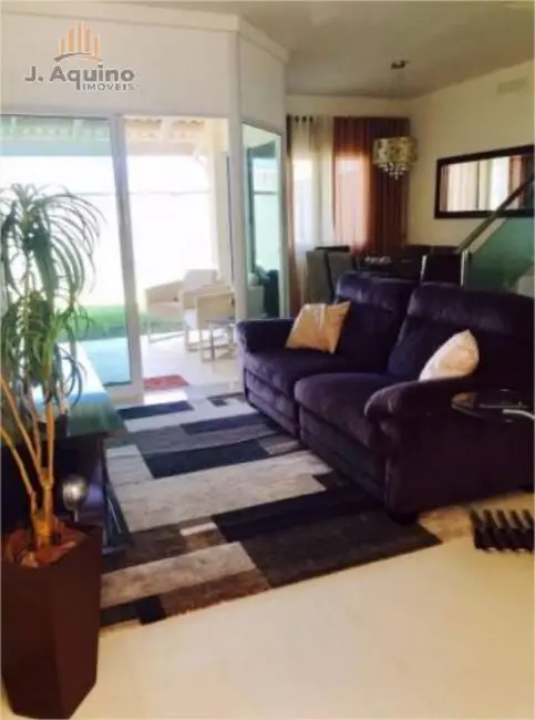 Casa de Condomínio com 3 quartos à venda, 140m2 em Praia do Futuro I, Fortaleza - CE - imagem 3 Foto 3 de Casa de Condomínio com 3 quartos à venda, 140m2 em Praia do Futuro I, Fortaleza - CE