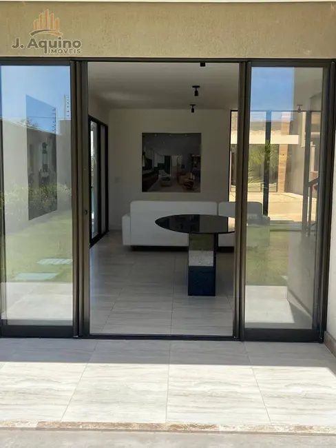Foto 2 de Casa de Condomínio com 3 quartos à venda, 208251m2 em Lagoa Redonda, Fortaleza - CE