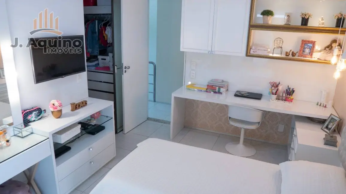 Casa de Condomínio com 3 quartos à venda, 225m2 em Lagoa Redonda, Fortaleza - CE - imagem 5 Foto 5 de Casa de Condomínio com 3 quartos à venda, 225m2 em Lagoa Redonda, Fortaleza - CE