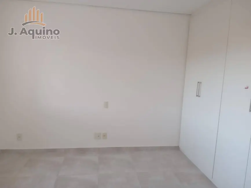 Foto 3 de Casa de Condomínio com 4 quartos à venda, 210m2 em Edson Queiroz, Fortaleza - CE