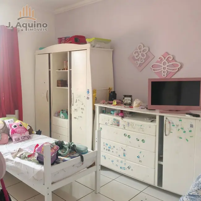 Casa com 3 quartos à venda, 260m2 em José de Alencar, Fortaleza - CE - imagem 8 Foto 8 de Casa com 3 quartos à venda, 260m2 em José de Alencar, Fortaleza - CE