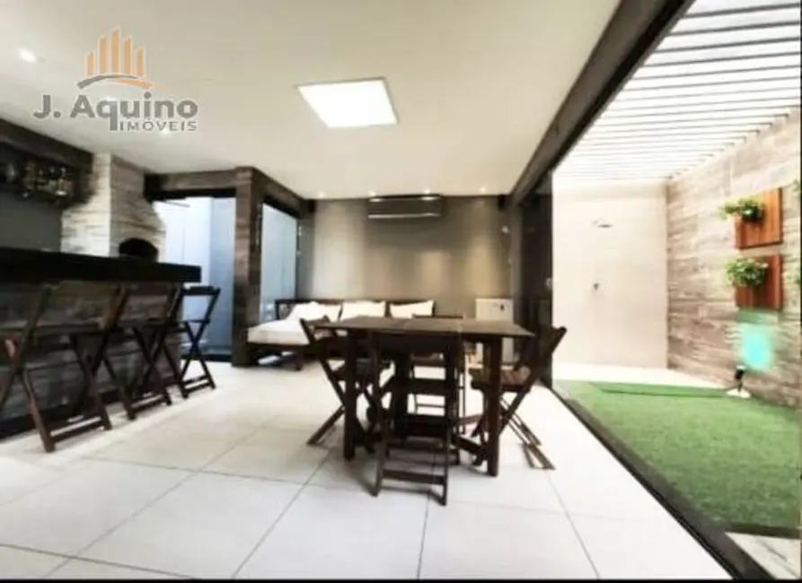 Casa de Condomínio com 4 quartos à venda, 250m2 em Engenheiro Luciano Cavalcante, Fortaleza - CE - imagem 6 Foto 6 de Casa de Condomínio com 4 quartos à venda, 250m2 em Engenheiro Luciano Cavalcante, Fortaleza - CE