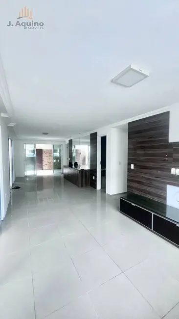 Foto 1 de Casa de Condomínio com 5 quartos à venda, 187m2 em Cidade dos Funcionários, Fortaleza - CE