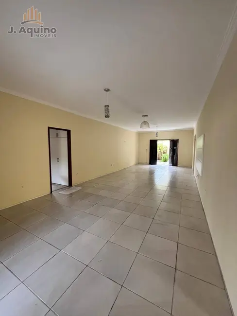 Casa com 4 quartos à venda, 476m2 em Centro, Eusebio - CE - imagem 5 Foto 5 de Casa com 4 quartos à venda, 476m2 em Centro, Eusebio - CE