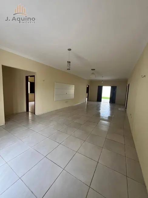 Casa com 4 quartos à venda, 476m2 em Centro, Eusebio - CE - imagem 6 Foto 6 de Casa com 4 quartos à venda, 476m2 em Centro, Eusebio - CE