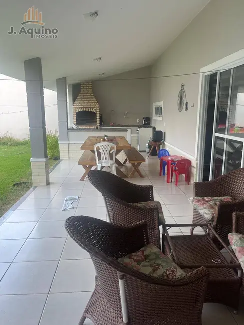 Foto 7 de Casa com 4 quartos à venda, 250m2 em Eusebio - CE