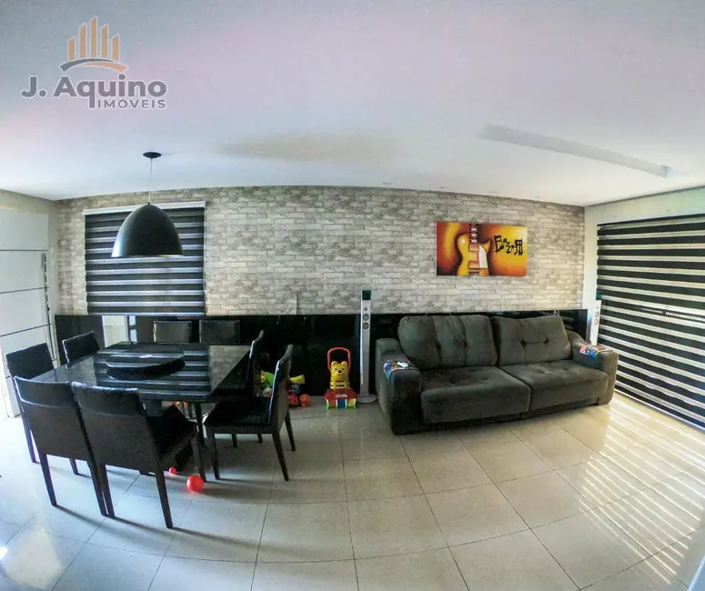 Foto 4 de Casa com 4 quartos à venda, 250m2 em Eusebio - CE