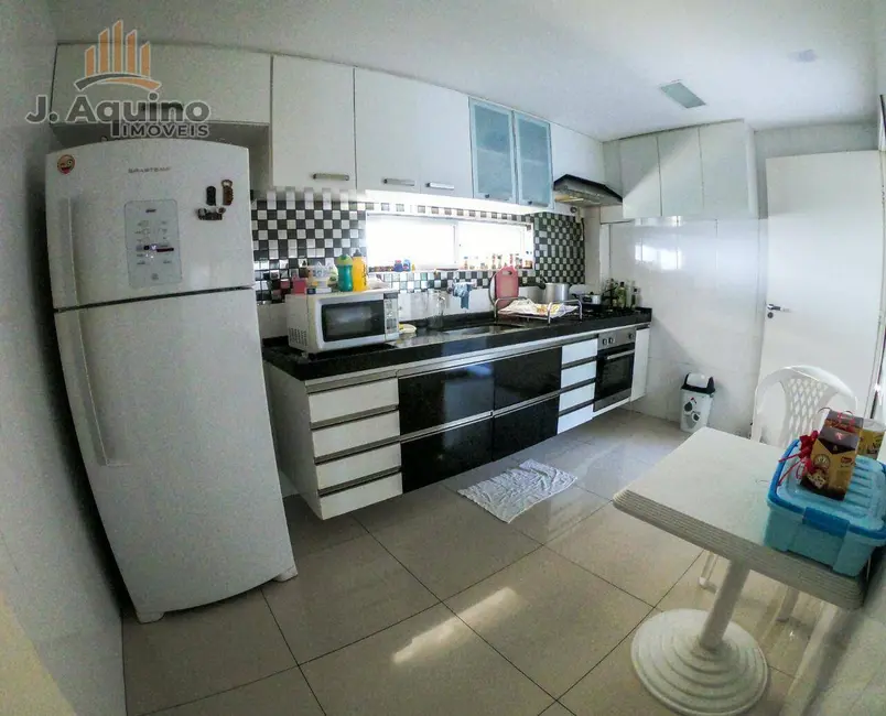 Foto 6 de Casa com 4 quartos à venda, 250m2 em Eusebio - CE