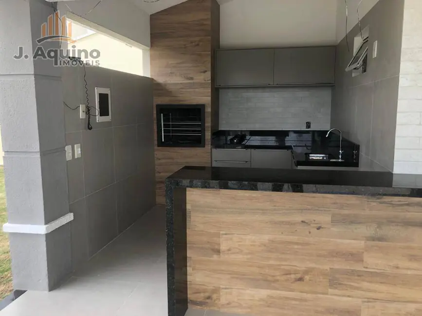 Foto 8 de Casa com 4 quartos à venda, 250m2 em Eusebio - CE