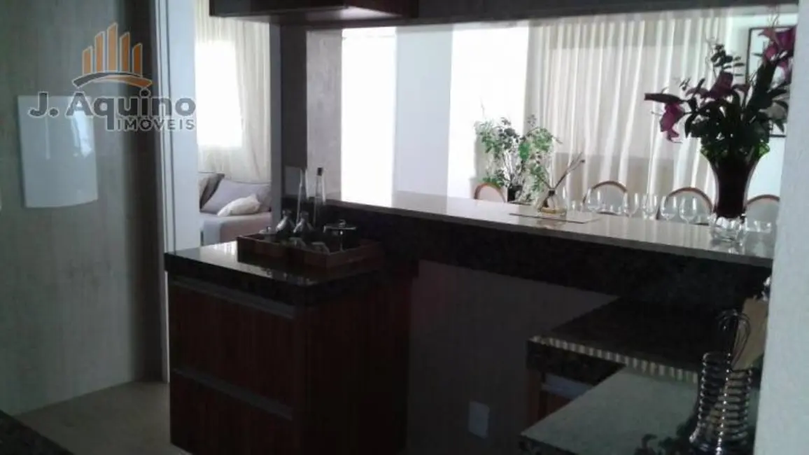 Casa de Condomínio com 4 quartos à venda, 215m2 em Lagoa Redonda, Fortaleza - CE - imagem 9 Foto 9 de Casa de Condomínio com 4 quartos à venda, 215m2 em Lagoa Redonda, Fortaleza - CE