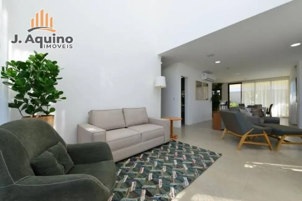 Foto 3 de Casa de Condomínio com 4 quartos à venda, 286m2 em Eusebio - CE