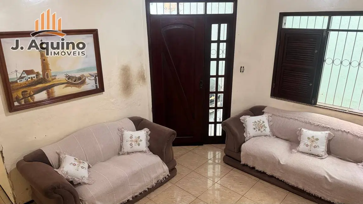 Foto 2 de Casa com 4 quartos à venda, 198m2 em Paupina, Fortaleza - CE