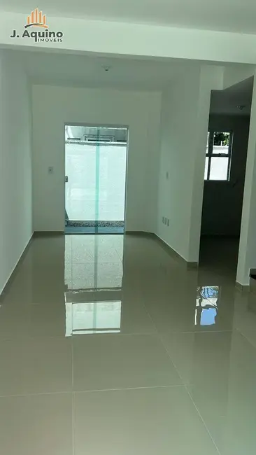 Foto 2 de Casa com 2 quartos à venda em Eusebio - CE