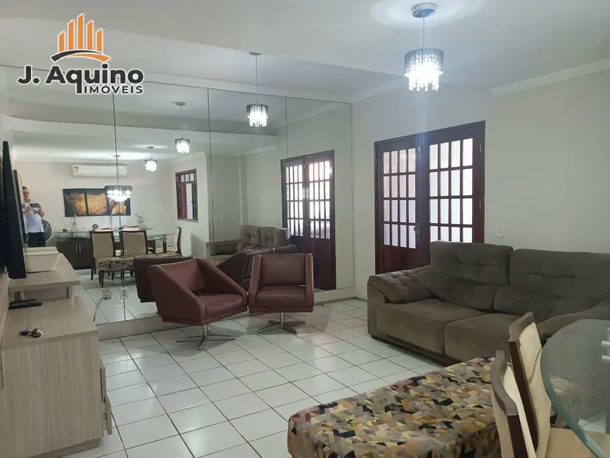 Foto 2 de Casa de Condomínio com 4 quartos à venda, 120m2 em Fortaleza - CE