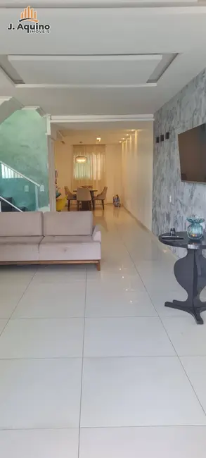 Casa com 4 quartos à venda, 209m2 em Cajazeiras, Fortaleza - CE - imagem 5 Foto 5 de Casa com 4 quartos à venda, 209m2 em Cajazeiras, Fortaleza - CE