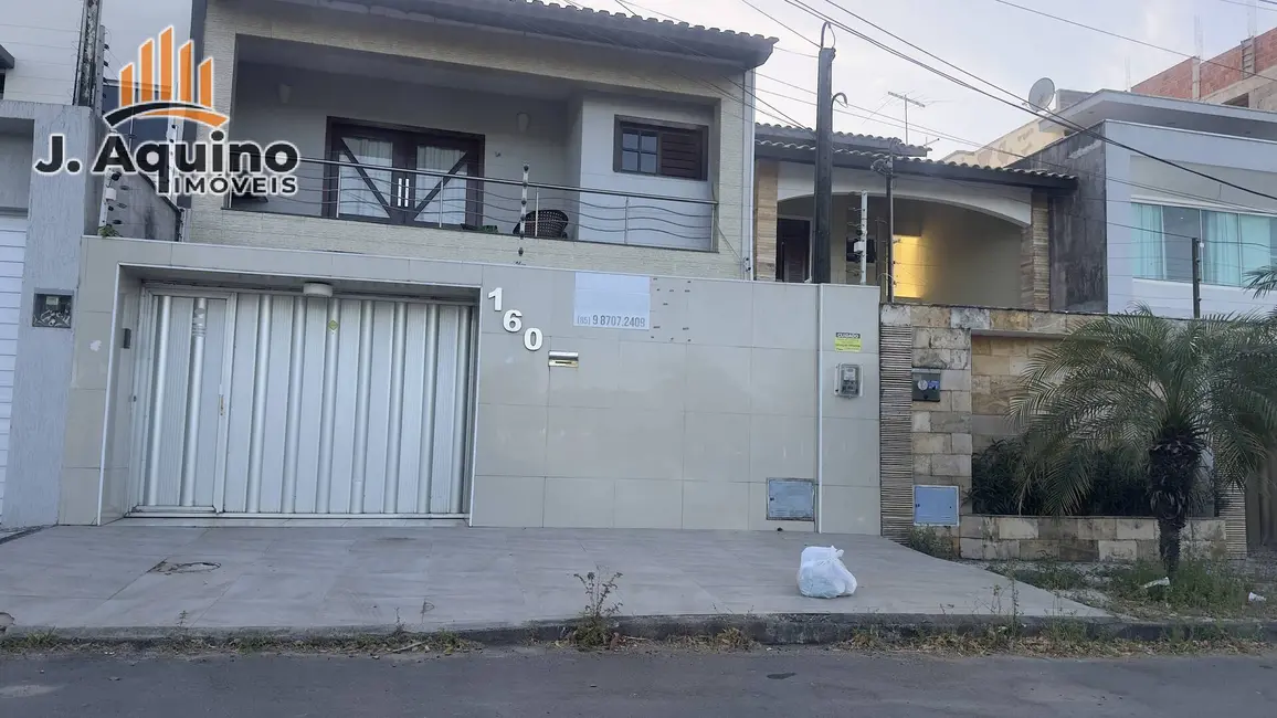 Foto 1 de Casa com 4 quartos à venda, 209m2 em Cajazeiras, Fortaleza - CE