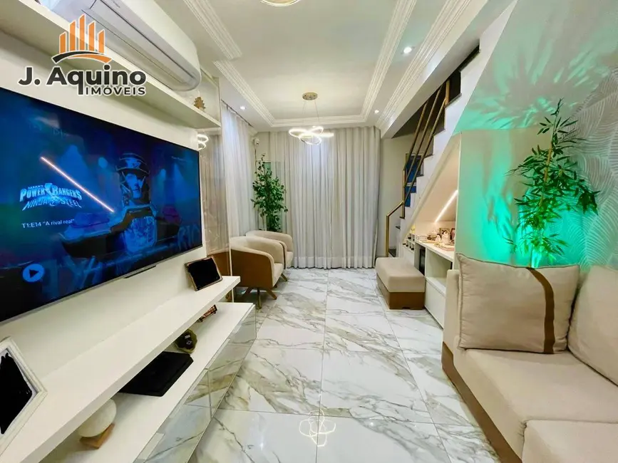 Foto 1 de Casa de Condomínio com 3 quartos à venda em Lagoa Redonda, Fortaleza - CE