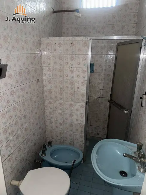 Casa com 4 quartos à venda, 174m2 em Fátima, Fortaleza - CE - imagem 7 Foto 7 de Casa com 4 quartos à venda, 174m2 em Fátima, Fortaleza - CE
