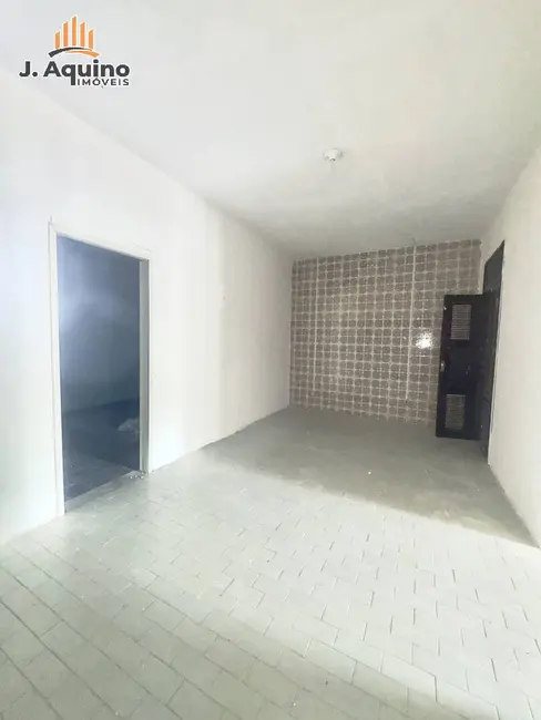 Casa com 4 quartos à venda, 174m2 em Fátima, Fortaleza - CE - imagem 6 Foto 6 de Casa com 4 quartos à venda, 174m2 em Fátima, Fortaleza - CE