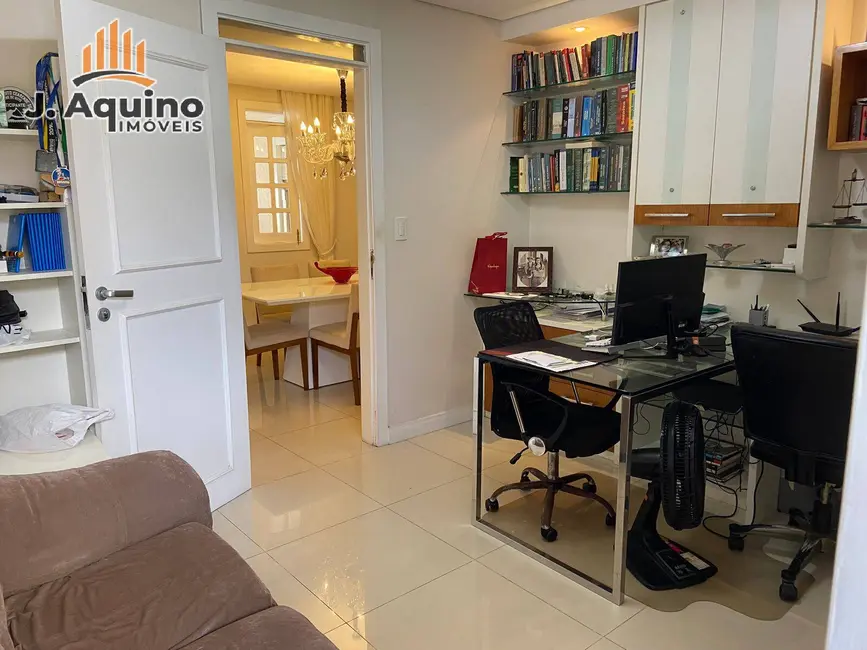 Casa de Condomínio com 4 quartos à venda em Fortaleza - CE - imagem 5 Foto 5 de Casa de Condomínio com 4 quartos à venda em Fortaleza - CE