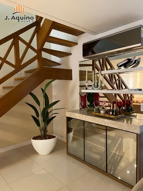 Casa de Condomínio com 4 quartos à venda em Fortaleza - CE - imagem 6 Foto 6 de Casa de Condomínio com 4 quartos à venda em Fortaleza - CE