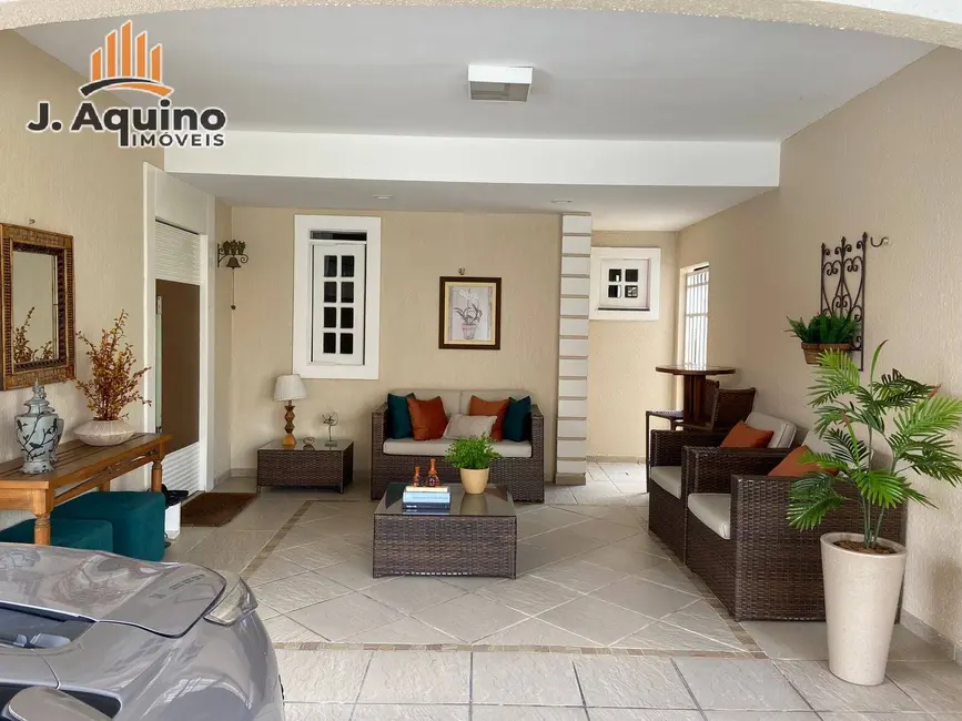 Casa de Condomínio com 4 quartos à venda em Fortaleza - CE - imagem 1 Foto 1 de Casa de Condomínio com 4 quartos à venda em Fortaleza - CE