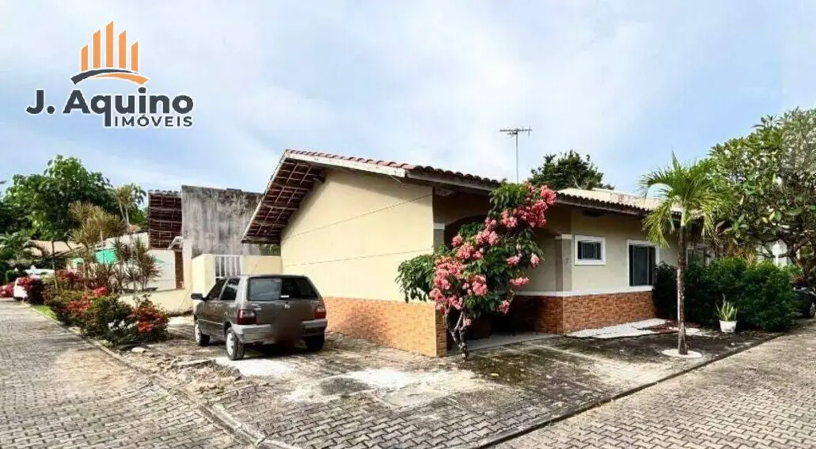 Foto 1 de Casa de Condomínio com 3 quartos à venda, 140m2 em Lagoa Redonda, Fortaleza - CE