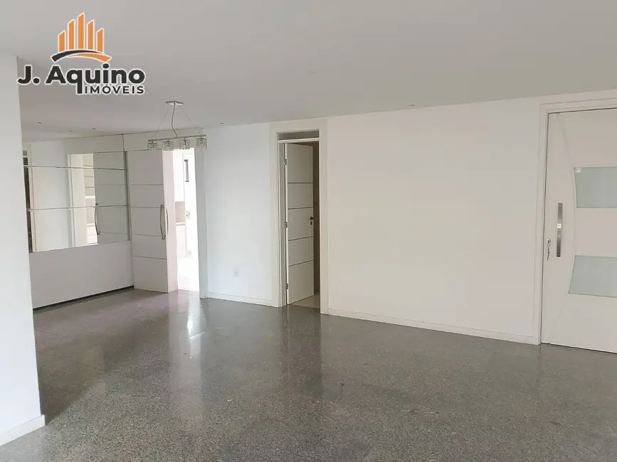 Apartamento com 3 quartos à venda, 146m2 em Fortaleza - CE - imagem 2 Foto 2 de Apartamento com 3 quartos à venda, 146m2 em Fortaleza - CE