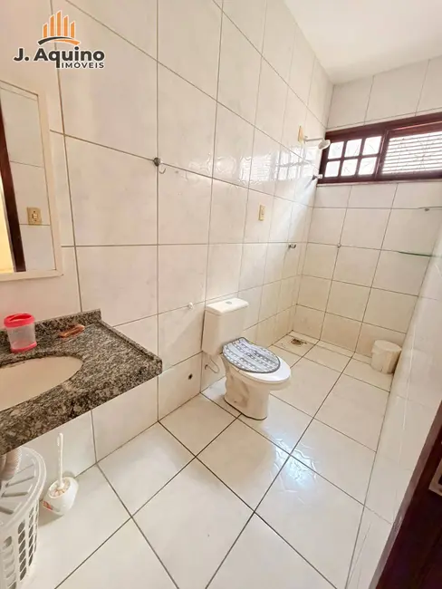 Foto 4 de Casa com 4 quartos à venda, 218m2 em Jardim das Oliveiras, Fortaleza - CE