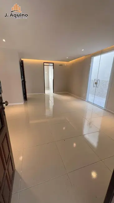 Foto 3 de Casa de Condomínio com 5 quartos à venda em Fortaleza - CE