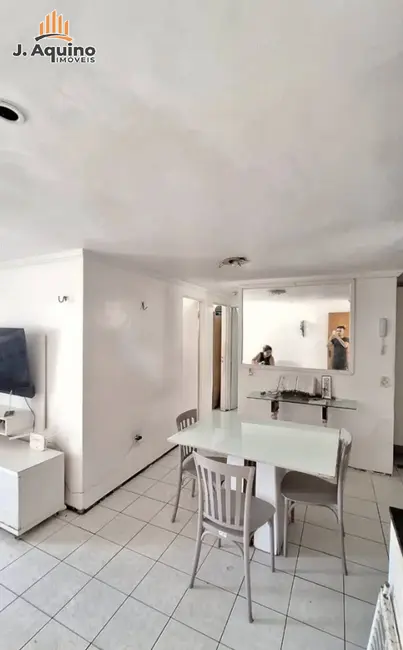 Foto 2 de Apartamento com 3 quartos à venda, 65m2 em Meireles, Fortaleza - CE