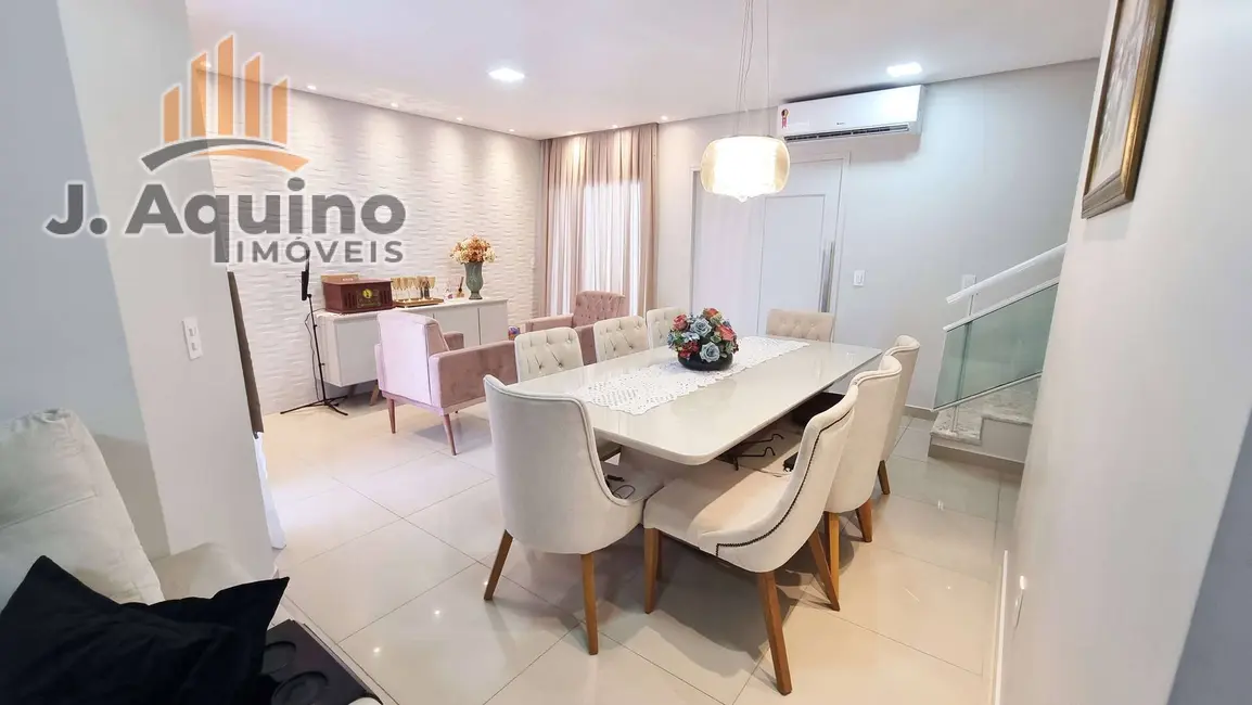 Foto 2 de Casa de Condomínio com 3 quartos à venda, 158m2 em Eusebio - CE