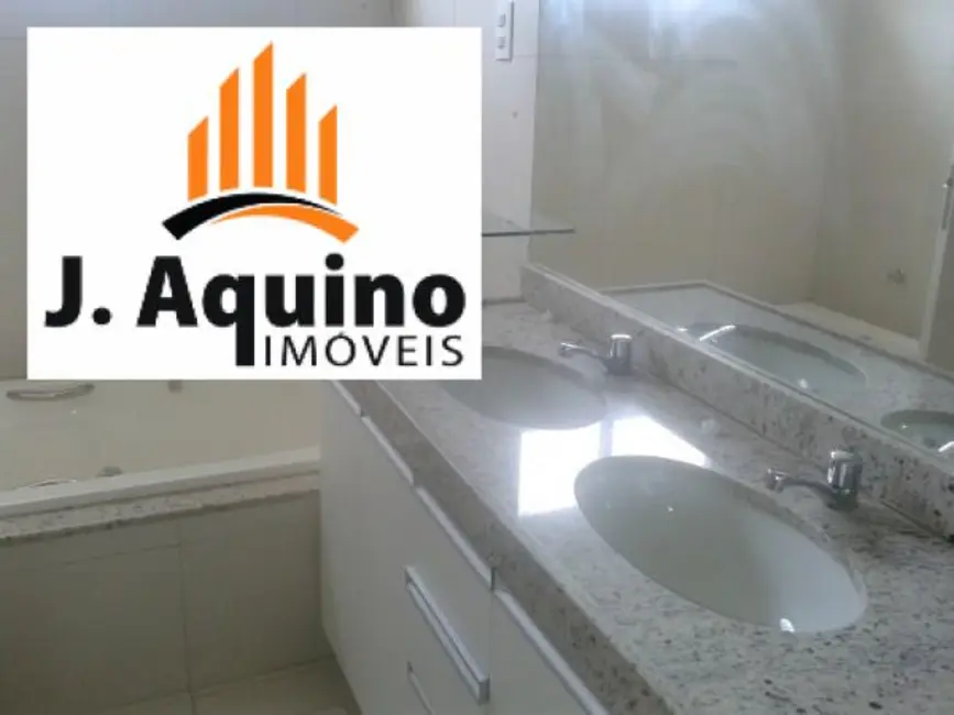 Casa de Condomínio com 3 quartos à venda, 187m2 em Lagoa Redonda, Fortaleza - CE - imagem 9 Foto 9 de Casa de Condomínio com 3 quartos à venda, 187m2 em Lagoa Redonda, Fortaleza - CE