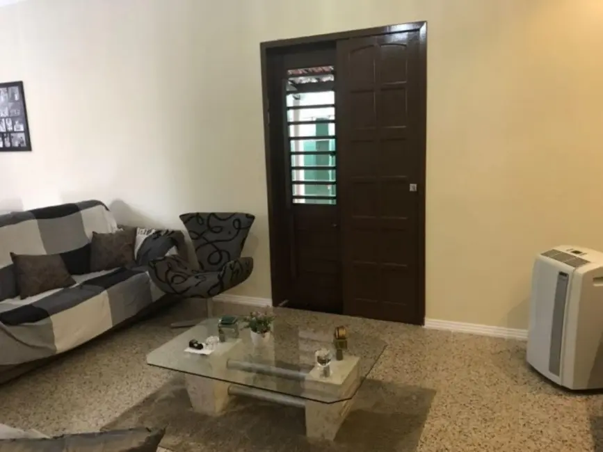 Foto 3 de Casa com 3 quartos à venda, 250m2 em Sapiranga, Fortaleza - CE