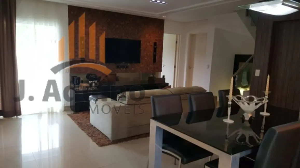 Casa com 3 quartos à venda, 210m2 em Eusebio - CE - imagem 5 Foto 5 de Casa com 3 quartos à venda, 210m2 em Eusebio - CE