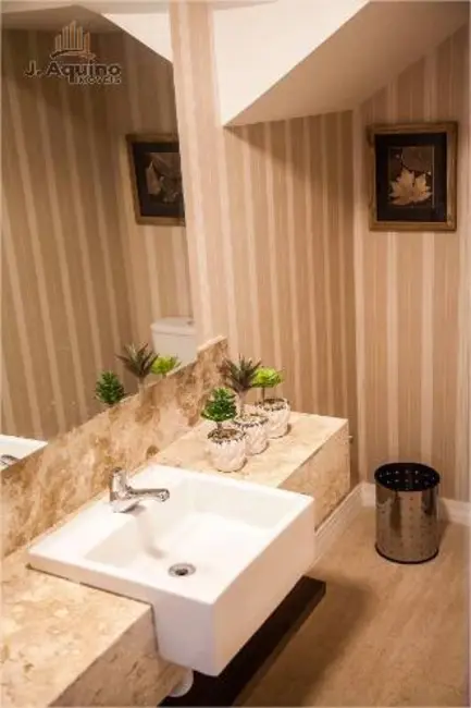 Casa de Condomínio com 3 quartos à venda, 237m2 em Sabiaguaba, Fortaleza - CE - imagem 3 Foto 3 de Casa de Condomínio com 3 quartos à venda, 237m2 em Sabiaguaba, Fortaleza - CE