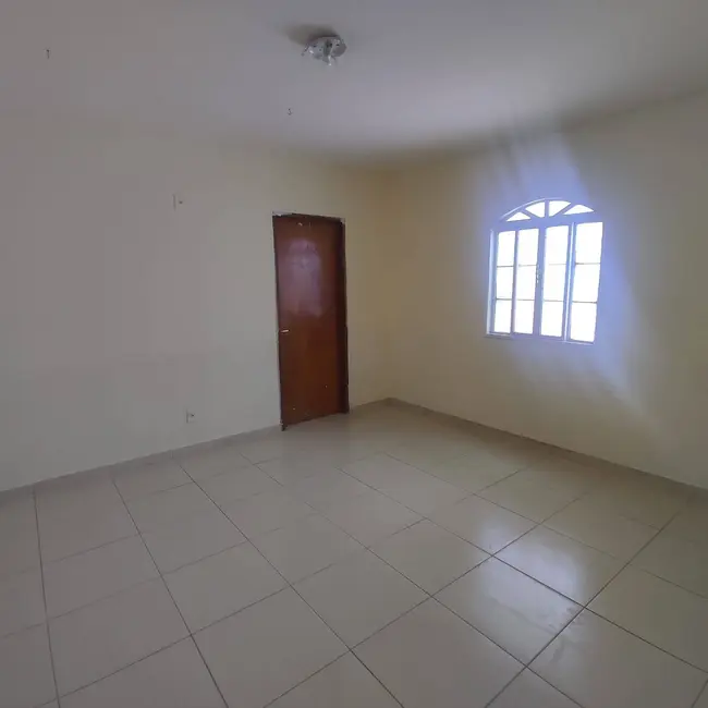 Foto 2 de Casa com 3 quartos para alugar, 150m2 em São Lourenço, Anapolis - GO