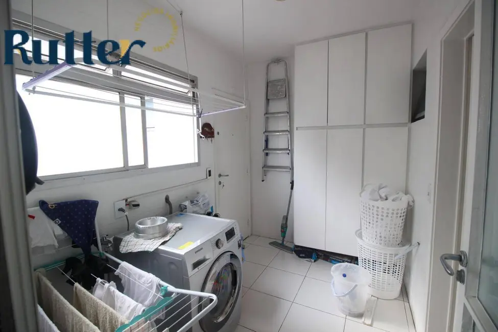 Foto 9 de Apartamento com 3 quartos para alugar, 264m2 em Campo Belo, São Paulo - SP